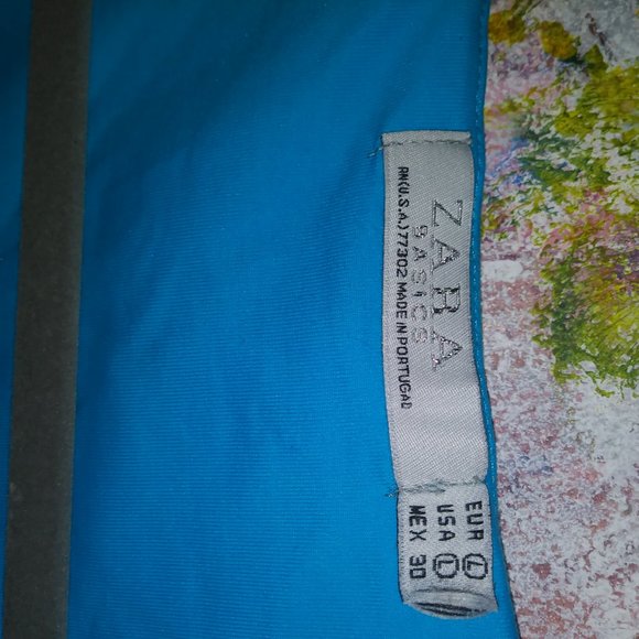 Zara Camisole/Tank Top. Large - Picture 2 of 3